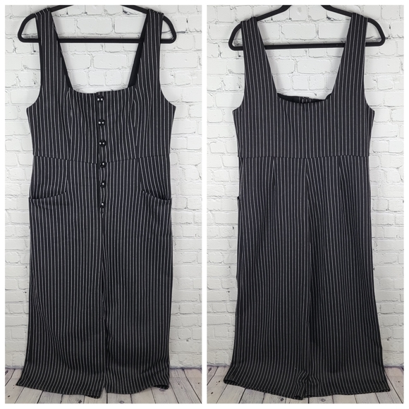 PAPILLON | wide leg stretch crop jumpsuit romper - Picture 1 of 8